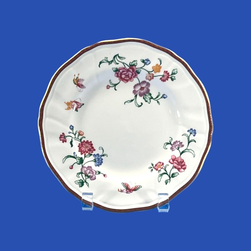 Wedgwood Christabel Salad Plate Bone China Discontinued Pattern England Vintage